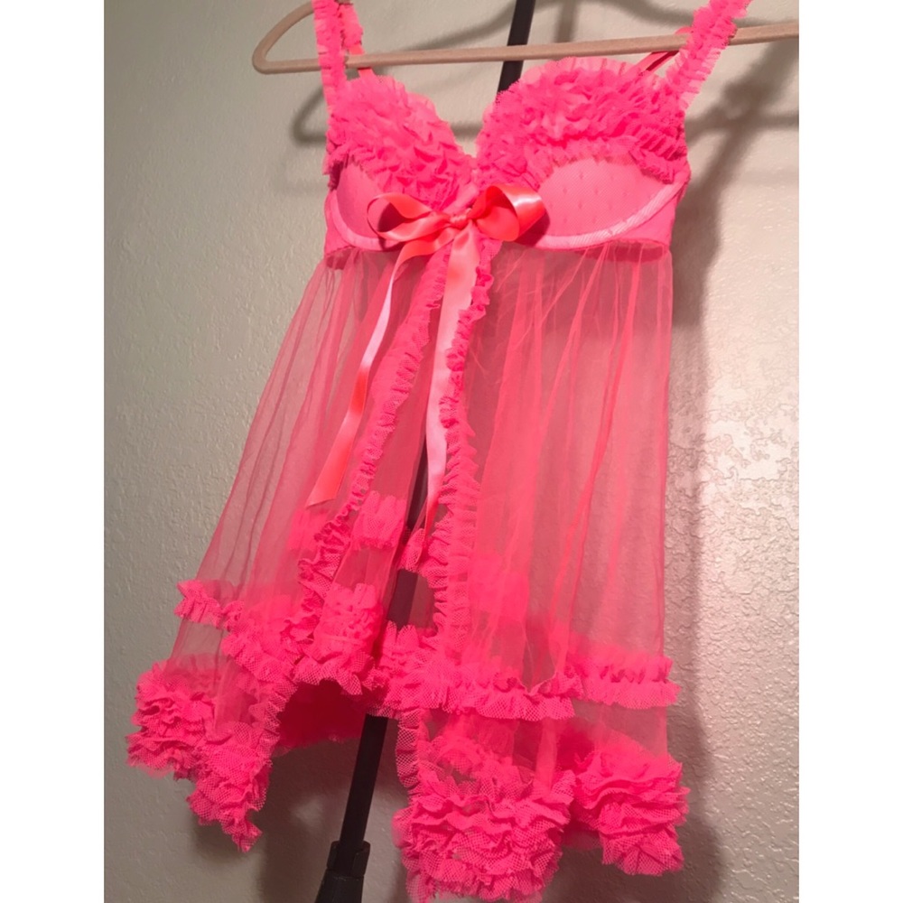 **HOLD** VS 😍 Babydoll Lingerie✨ Like new